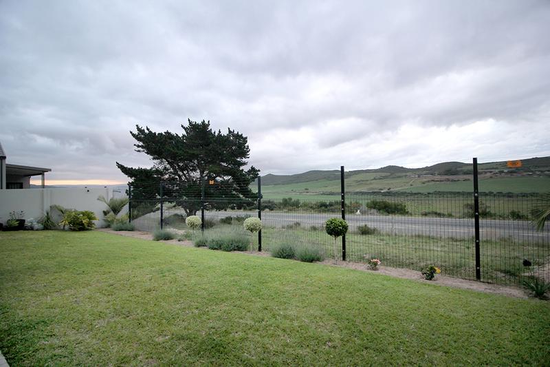 3 Bedroom Property for Sale in Reebok Western Cape